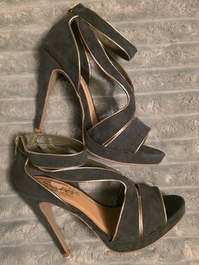 Hunter Green Suede High Heel Sandals Gold Trim Forever Selecred By Paula Abdul